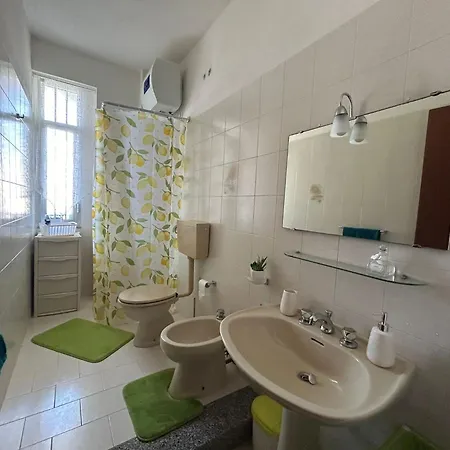 Silvia's Sea House Apartmán